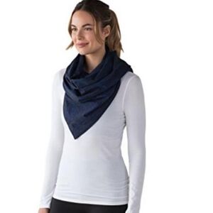 Lululemon Vinyasa Scarf O/S Royal Blue/Black Soot